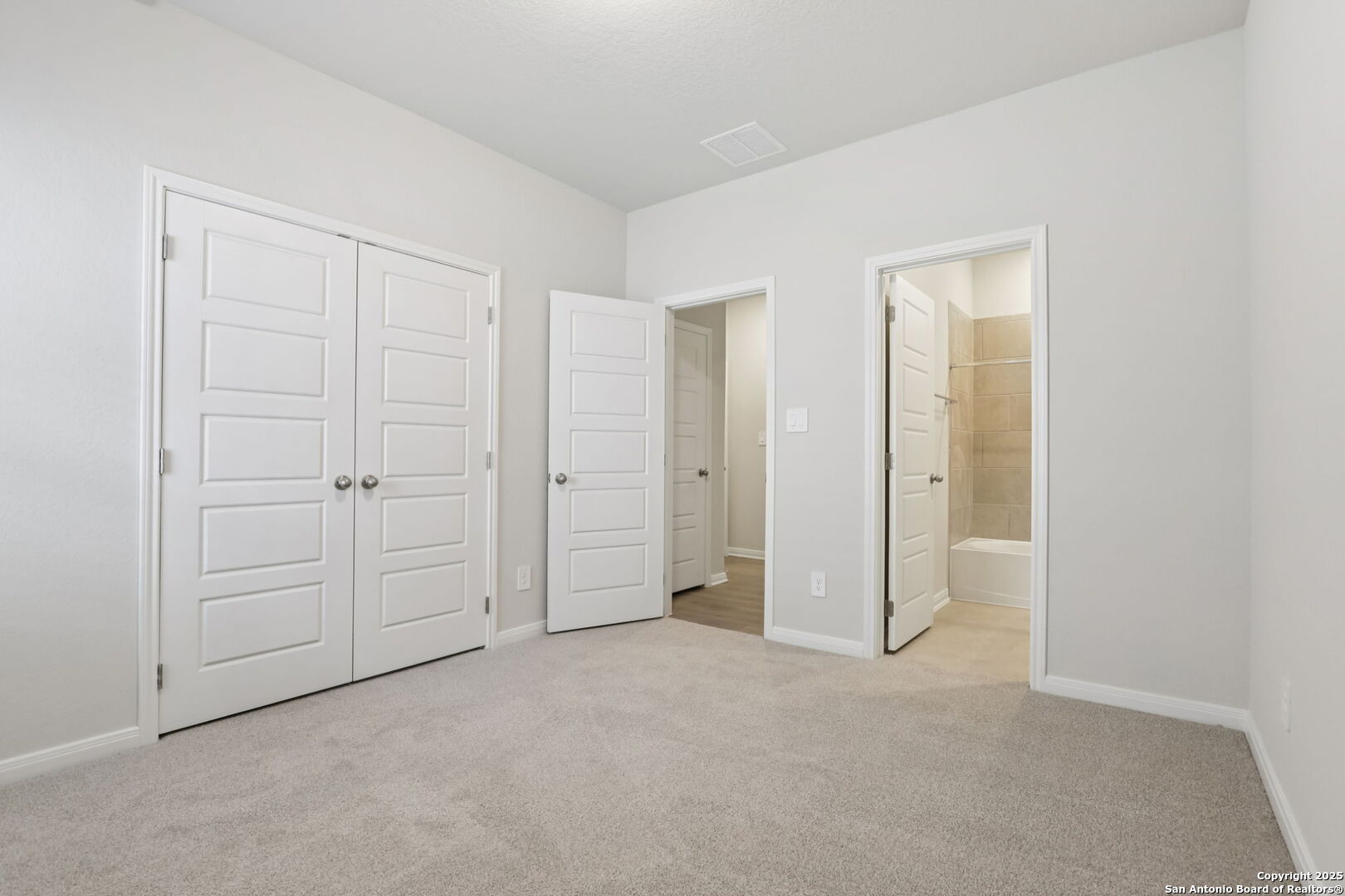 205 Bark Hollow Avenue Cibolo TX 78108