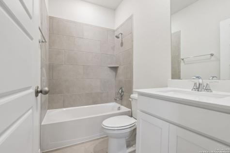 205 Bark Hollow Avenue Cibolo TX 78108