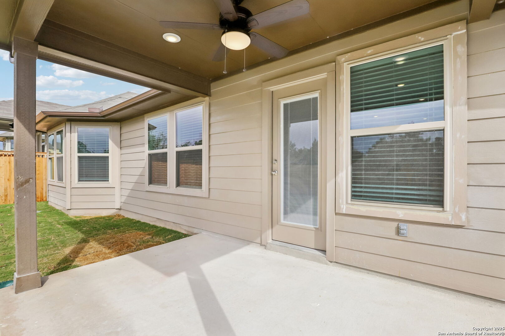 205 Bark Hollow Avenue Cibolo TX 78108