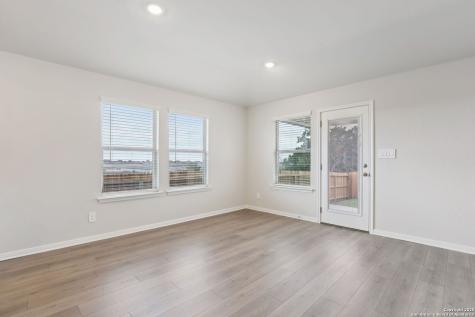 205 Bark Hollow Avenue Cibolo TX 78108