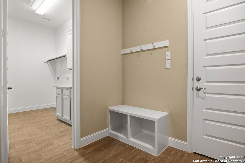 147 Bedingfeld Shavano Park TX 78231