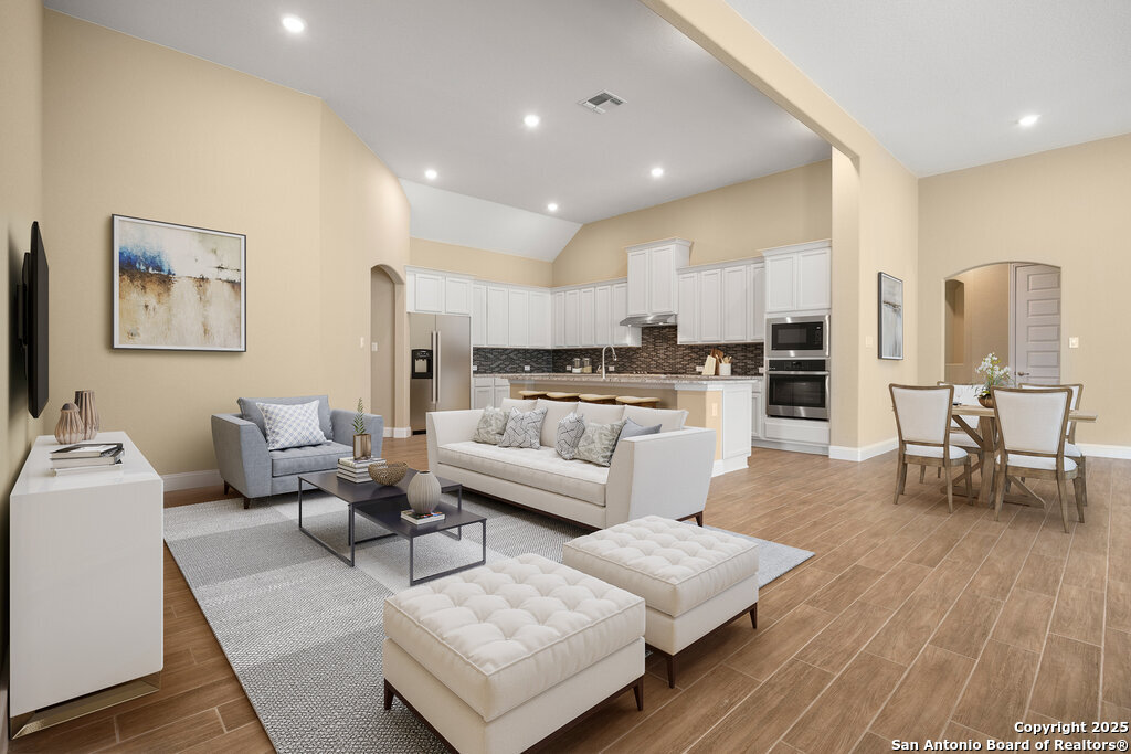 147 Bedingfeld Shavano Park TX 78231