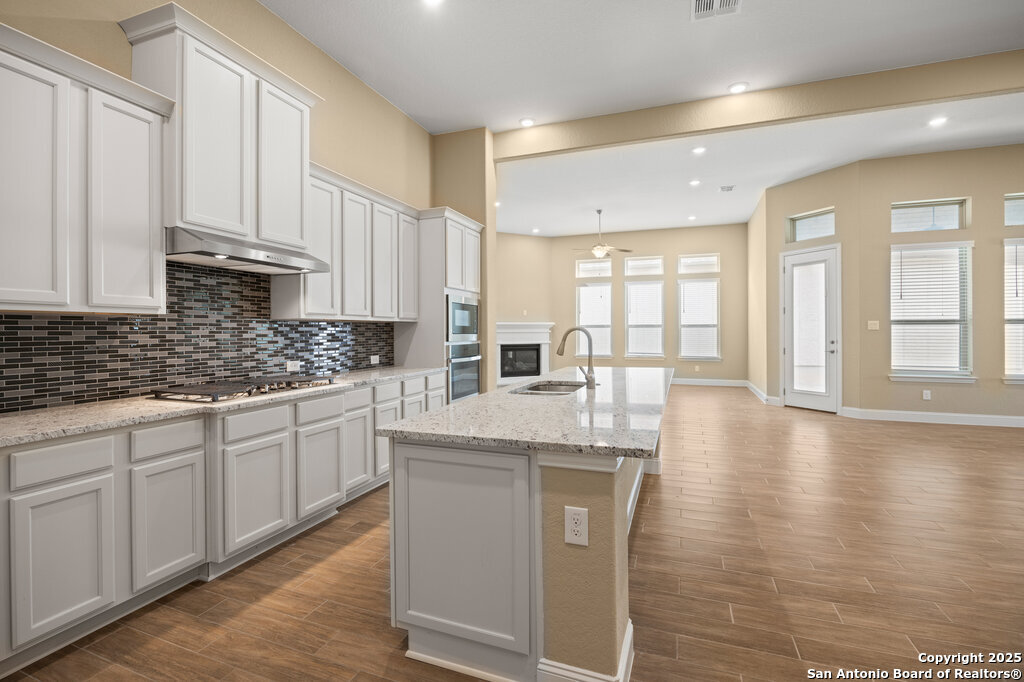 147 Bedingfeld Shavano Park TX 78231