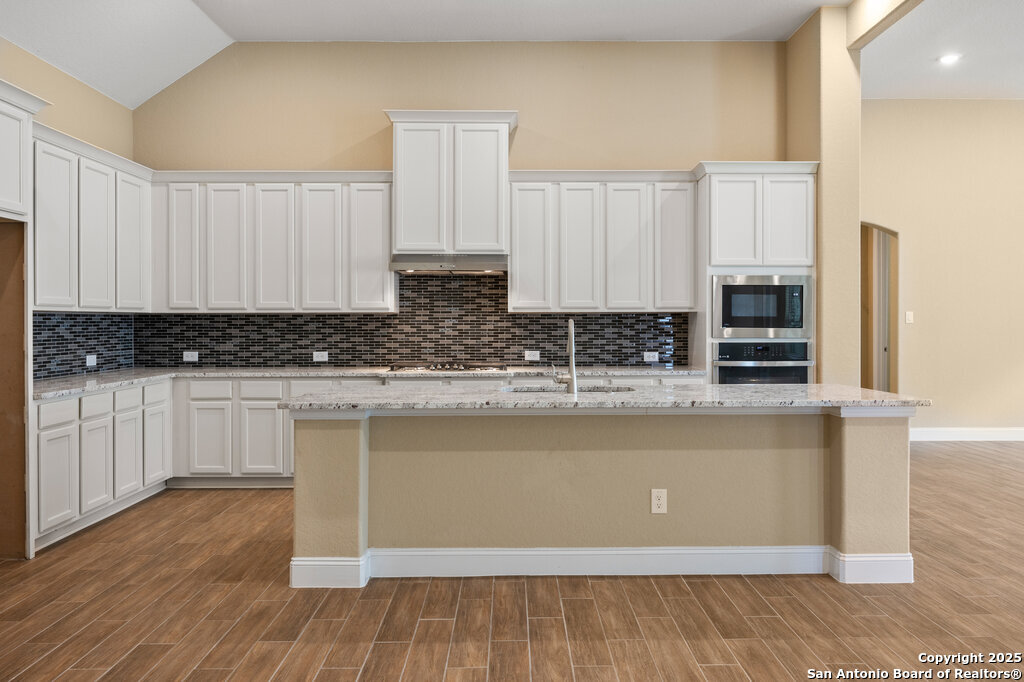 147 Bedingfeld Shavano Park TX 78231
