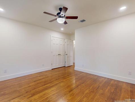 141 Chevy Chase Drive San Antonio TX 78209