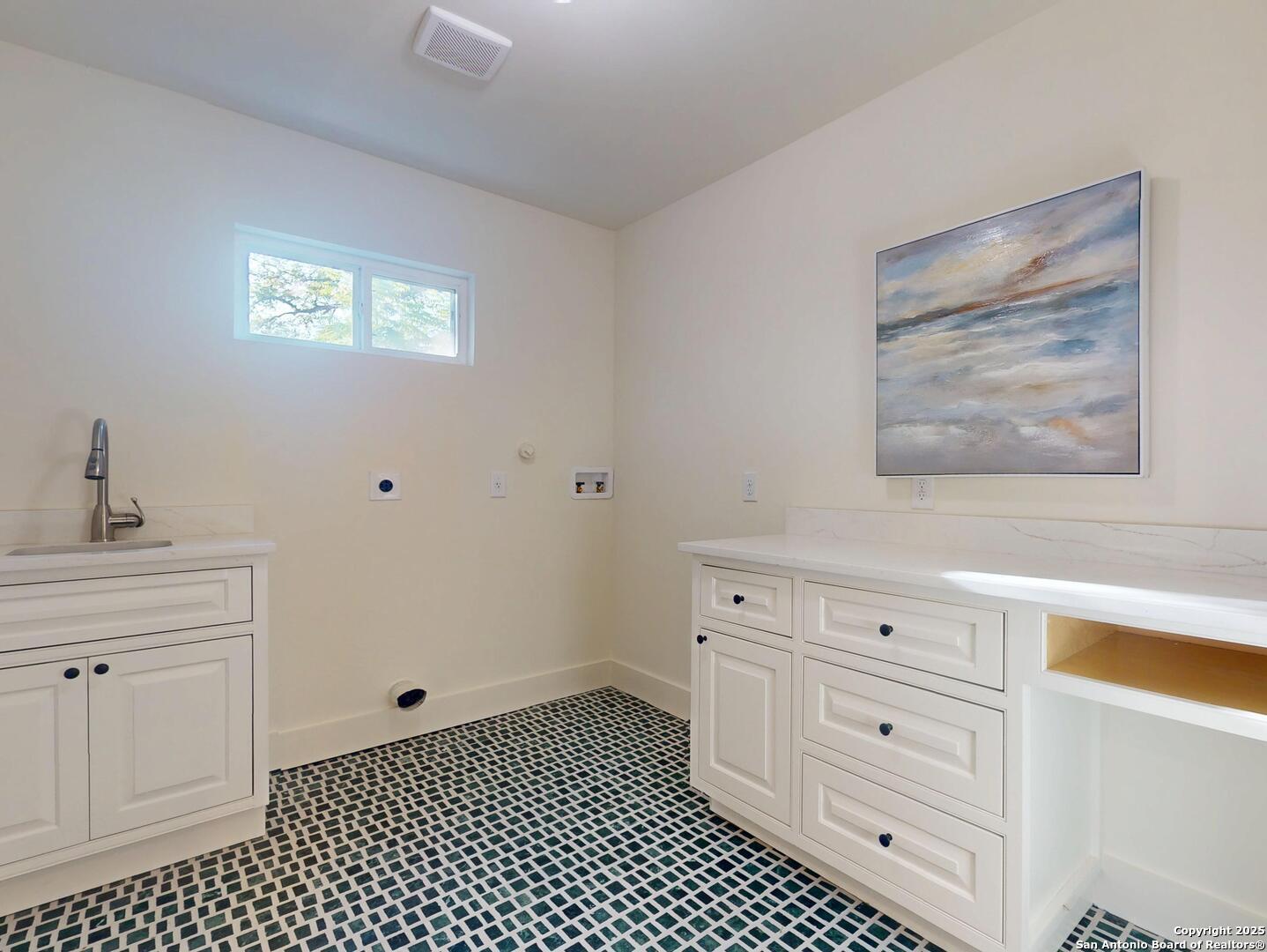 141 Chevy Chase Drive San Antonio TX 78209