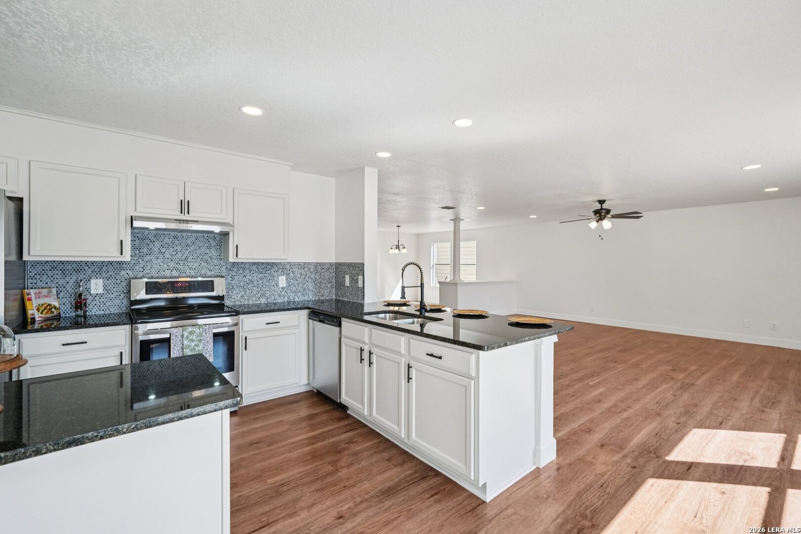 9106 Sycamore Cove San Antonio TX 78245