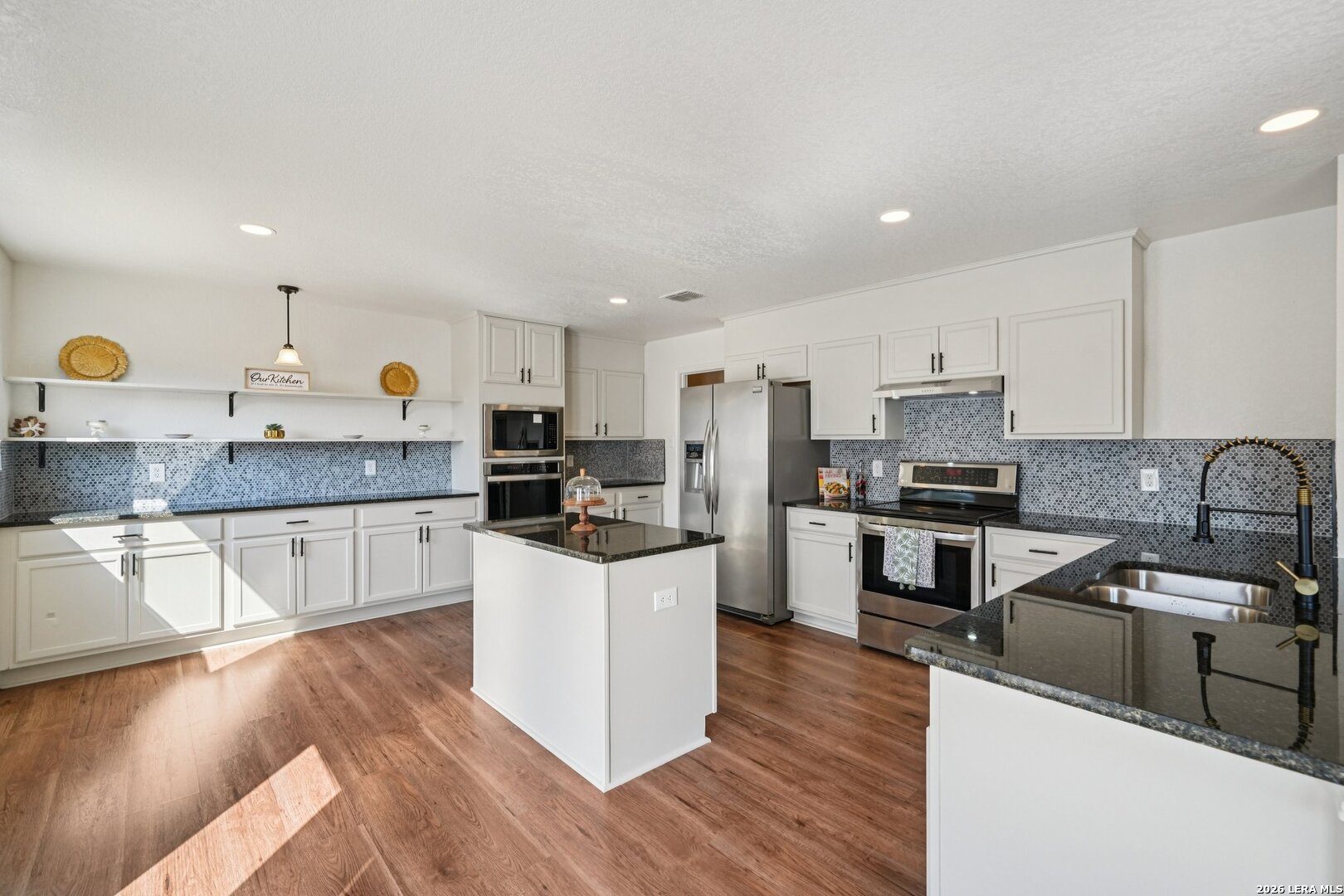9106 Sycamore Cove San Antonio TX 78245