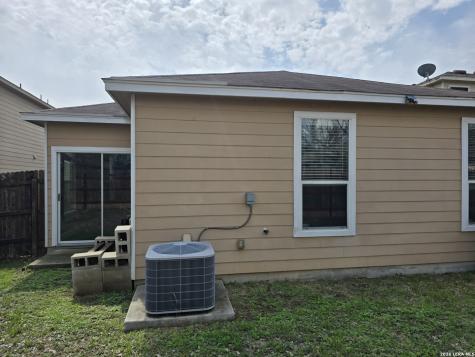 10131 Maple Ranch San Antonio TX 78245