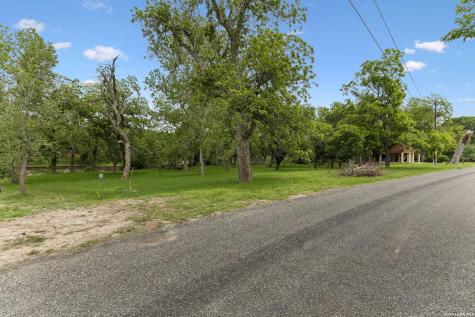 346 Deer Slayer Drive Seguin TX 78155