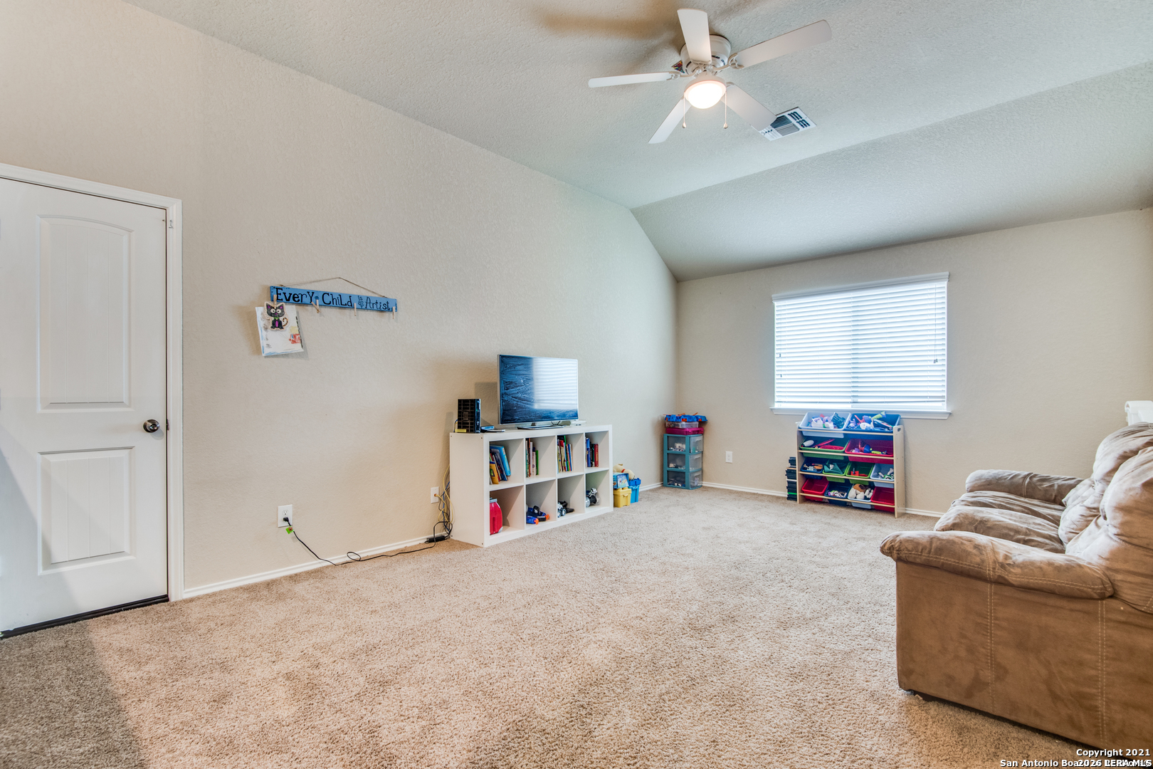 129 Rawhide Way Cibolo TX 78108