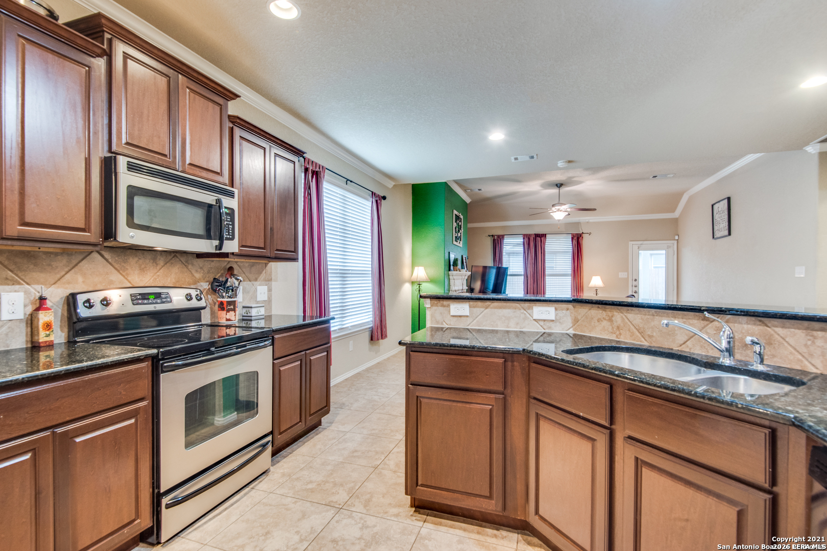 129 Rawhide Way Cibolo TX 78108
