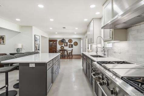 425 Edgewater New Braunfels TX 78130