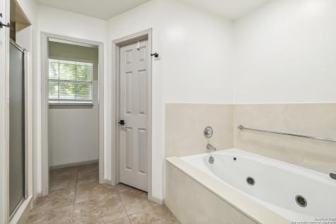 425 Edgewater New Braunfels TX 78130