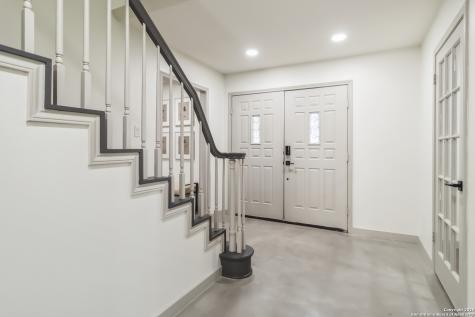 425 Edgewater New Braunfels TX 78130