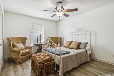 425 Edgewater New Braunfels TX 78130