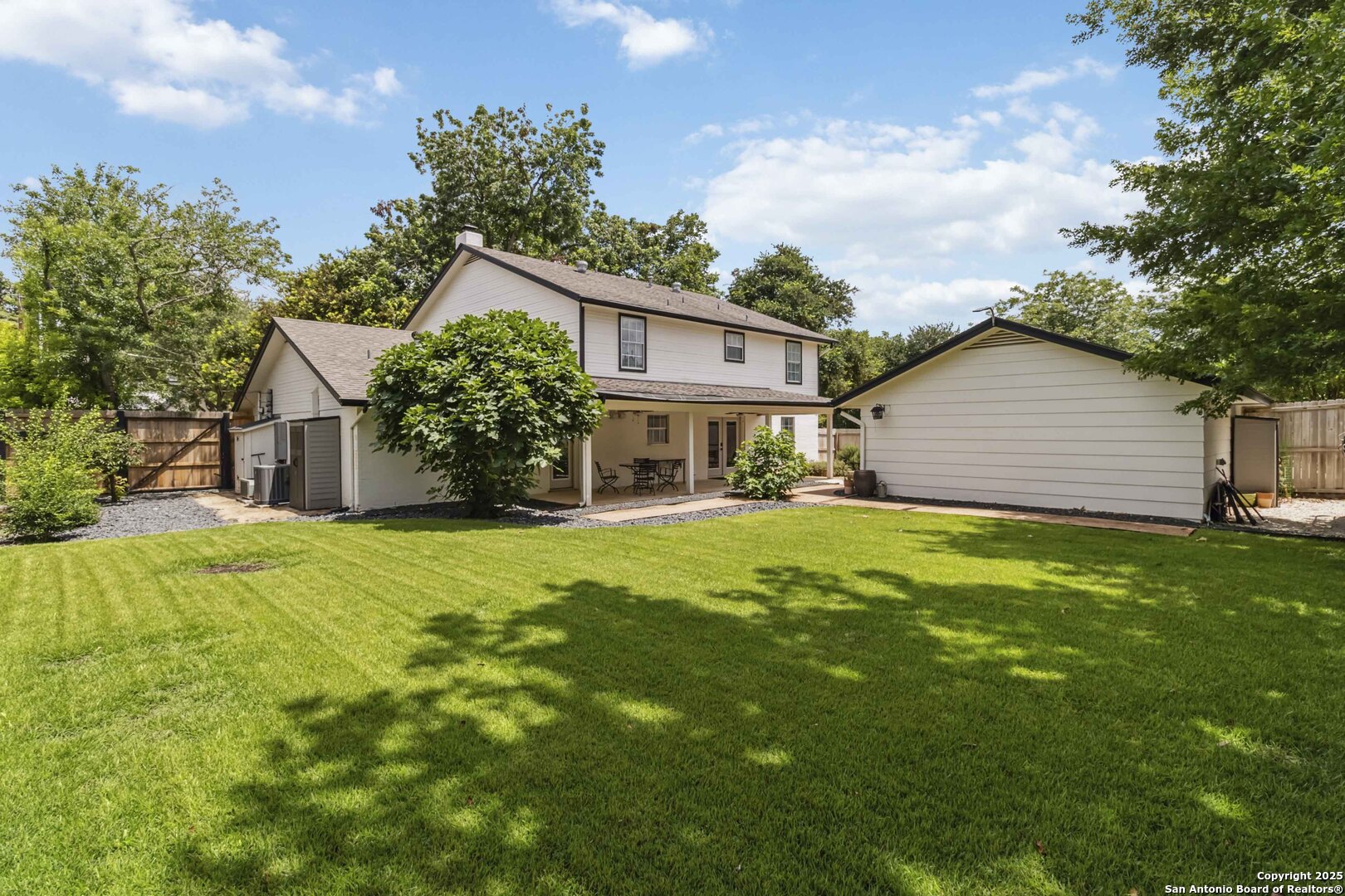 425 Edgewater New Braunfels TX 78130