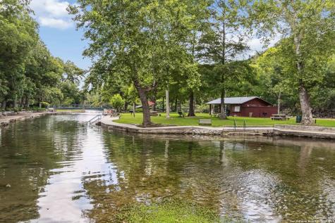 425 Edgewater New Braunfels TX 78130