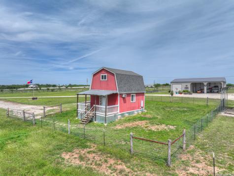 2007 Leissner School Road Seguin TX 78155