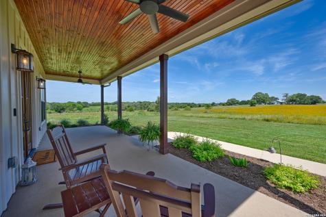 2165 County Road 250 Weimar TX 78962