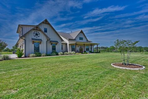 2165 County Road 250 Weimar TX 78962