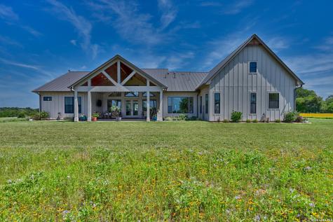 2165 County Road 250 Weimar TX 78962
