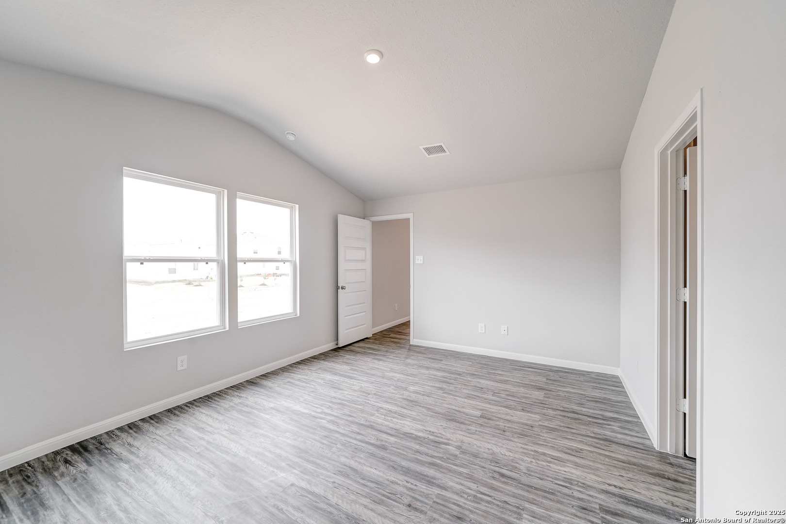 305 Mariposa Circle Kenedy TX 78119