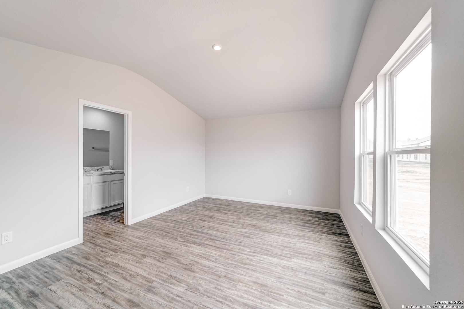 305 Mariposa Circle Kenedy TX 78119