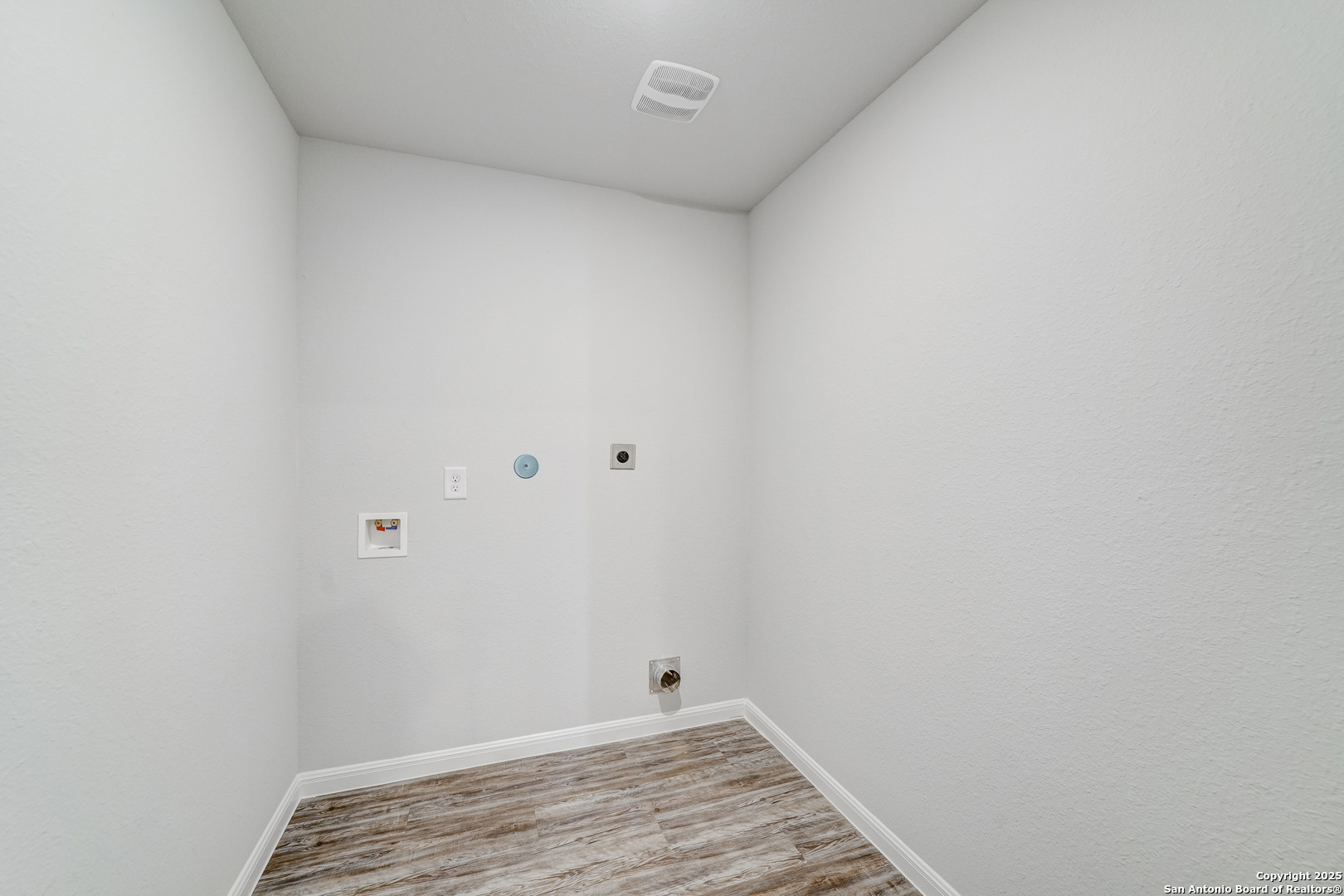 305 Mariposa Circle Kenedy TX 78119
