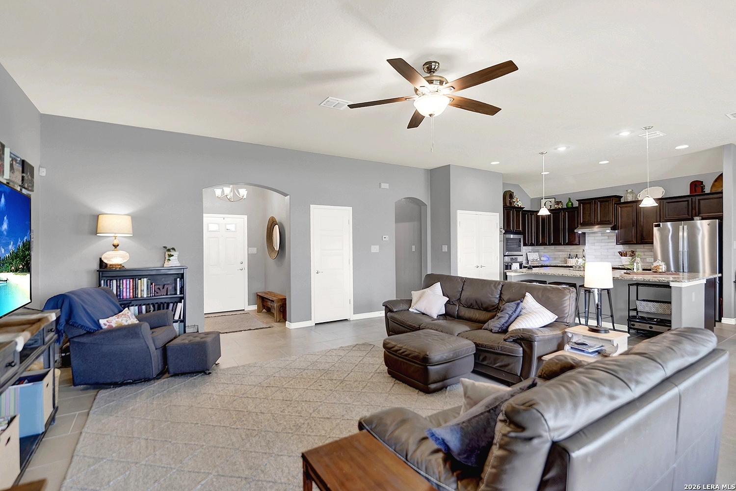 109 Grandview Floresville TX 78114