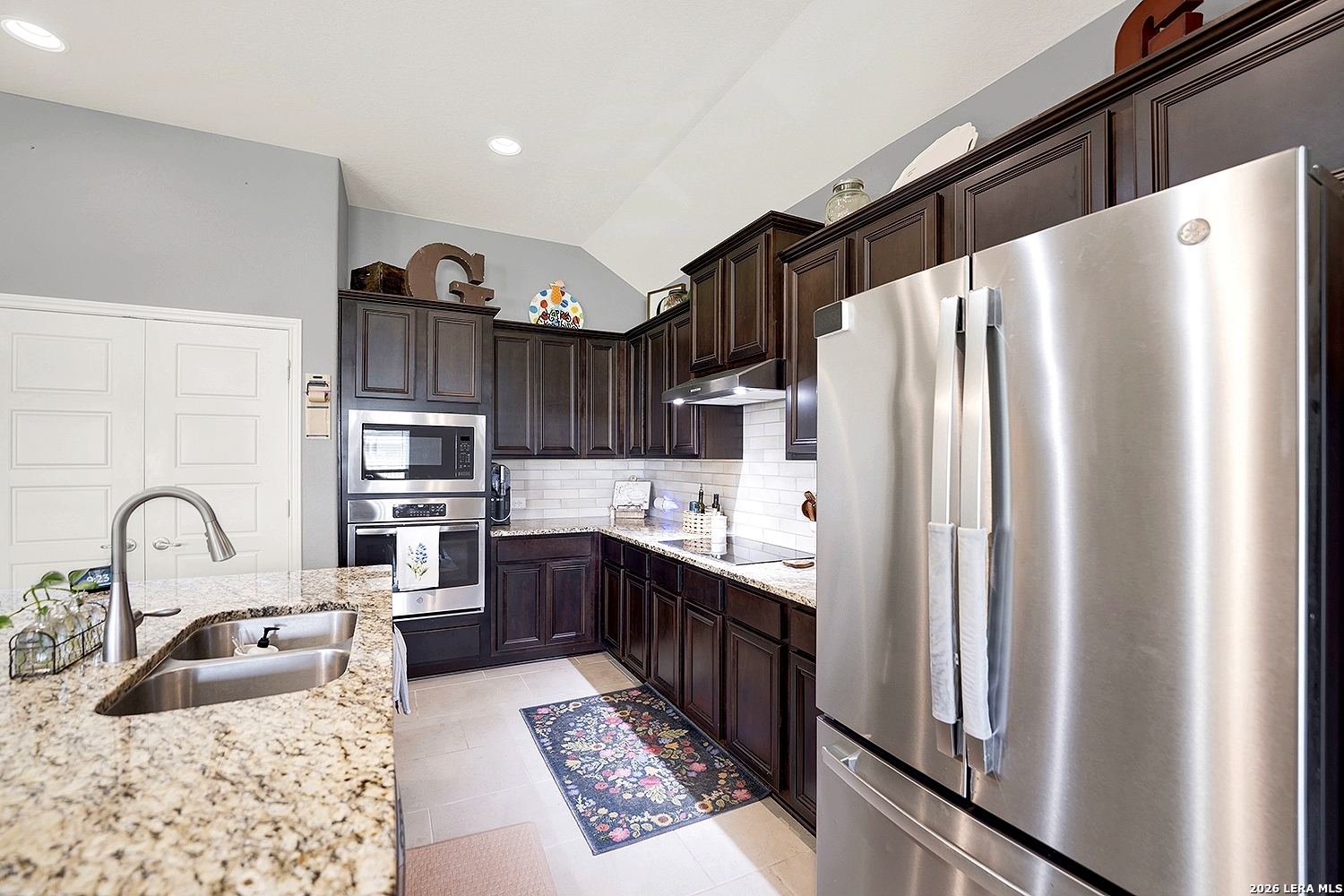109 Grandview Floresville TX 78114
