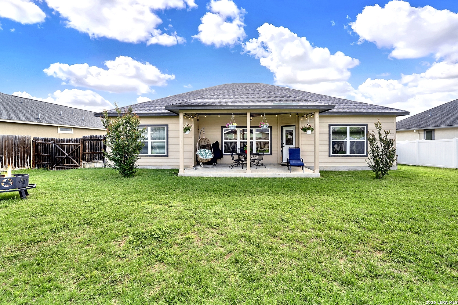 109 Grandview Floresville TX 78114