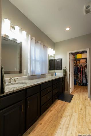 461 County Road 6723 Natalia TX 78059