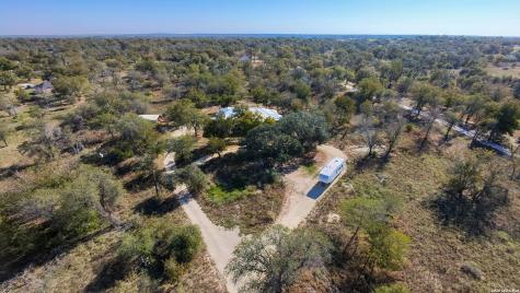 461 County Road 6723 Natalia TX 78059