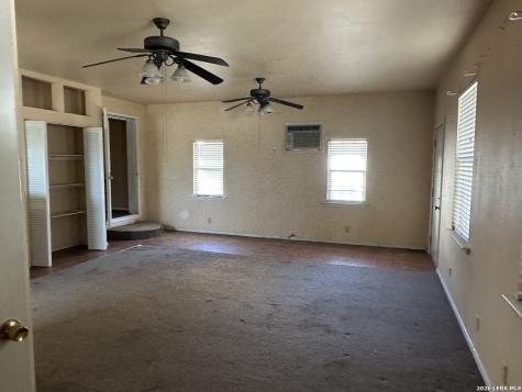 831 Brighton San Antonio TX 78211