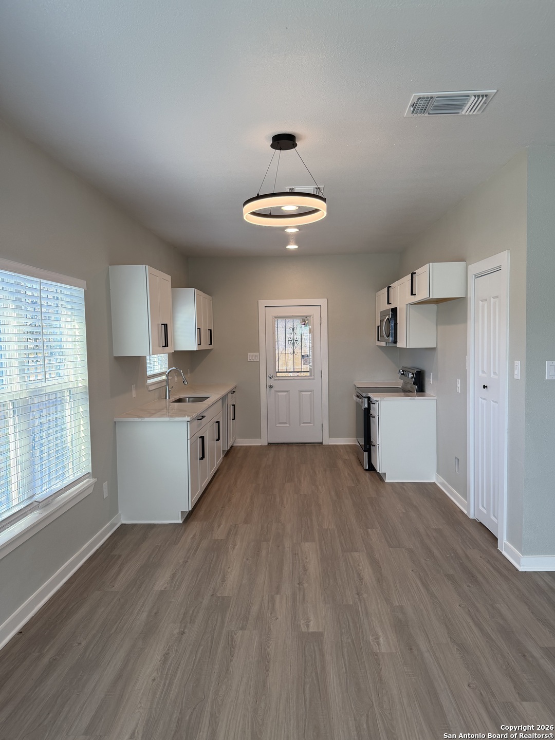 2975 Martin Luther King San Antonio TX 78220