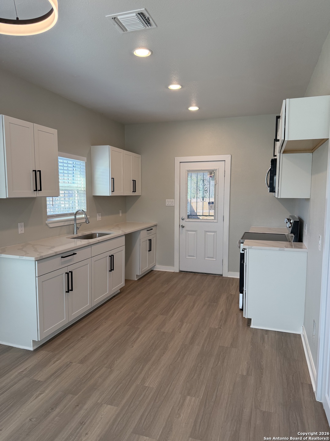 2975 Martin Luther King San Antonio TX 78220