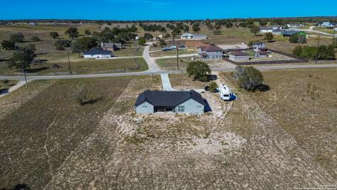 732 Lake Valley La Vernia TX 78121