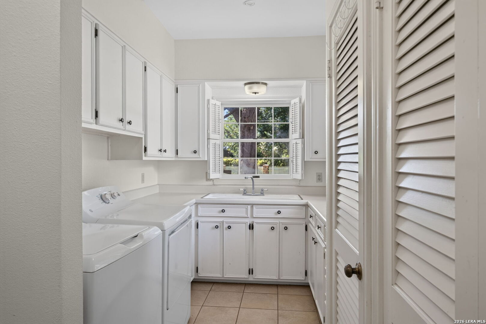 429 N High Street Uvalde TX 78801