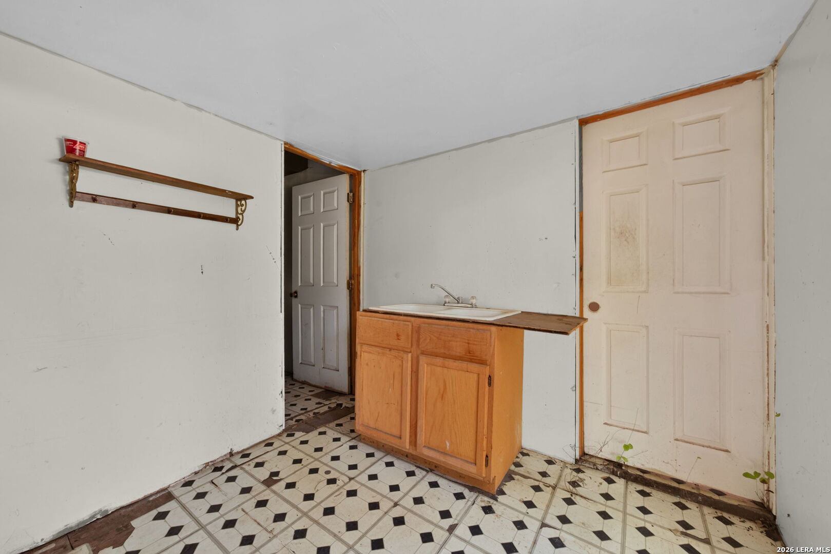 429 N High Street Uvalde TX 78801