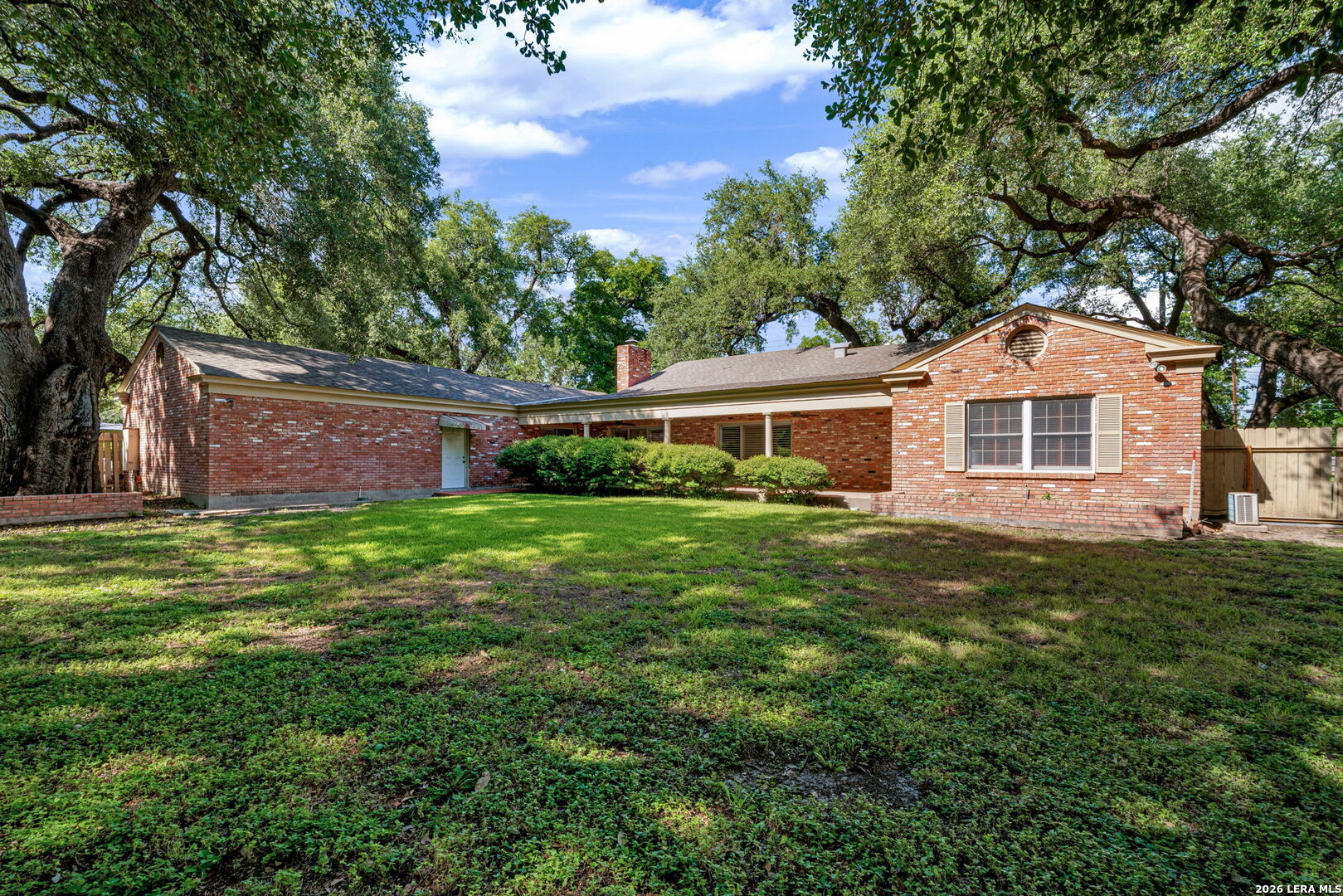 429 N High Street Uvalde TX 78801