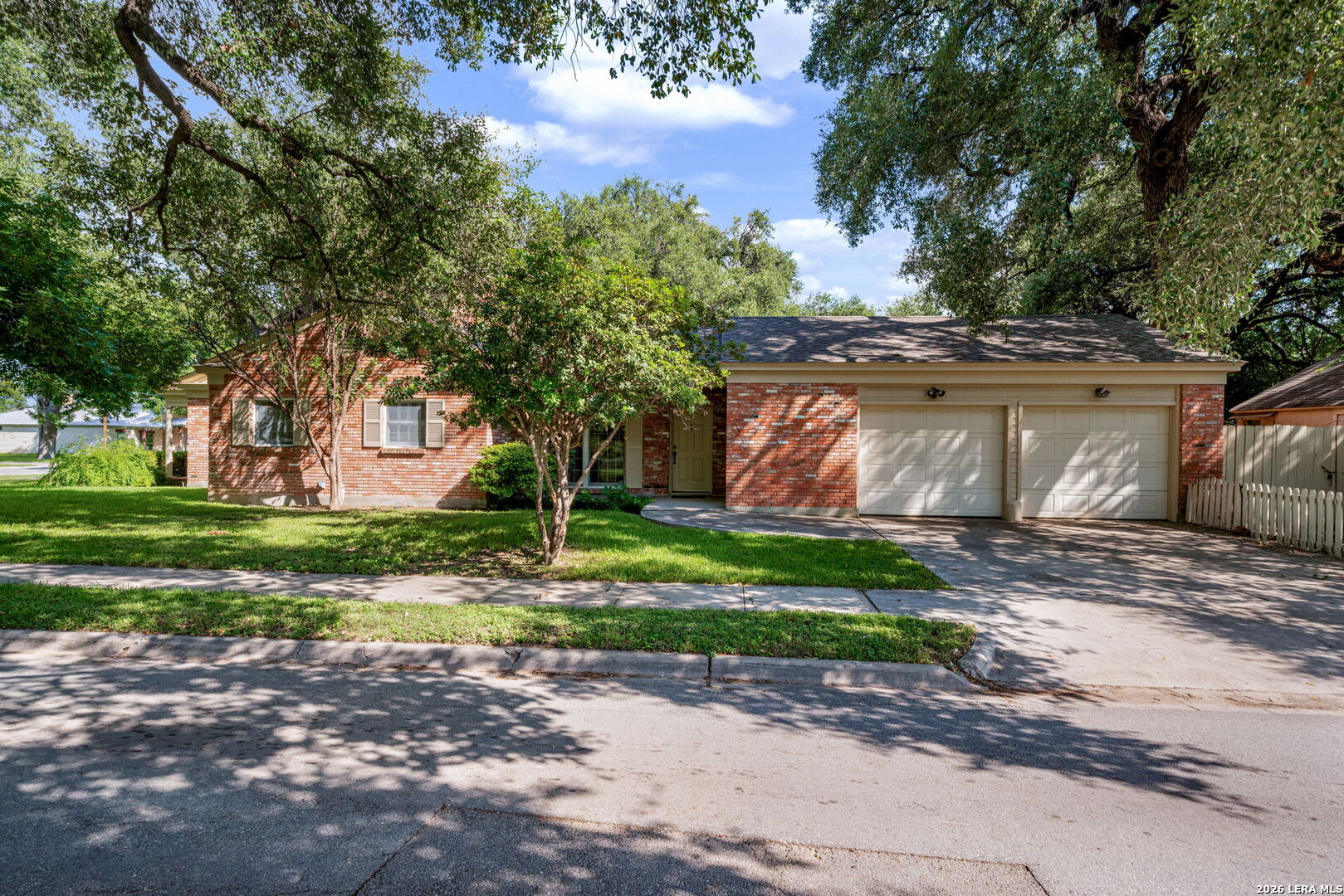 429 N High Street Uvalde TX 78801