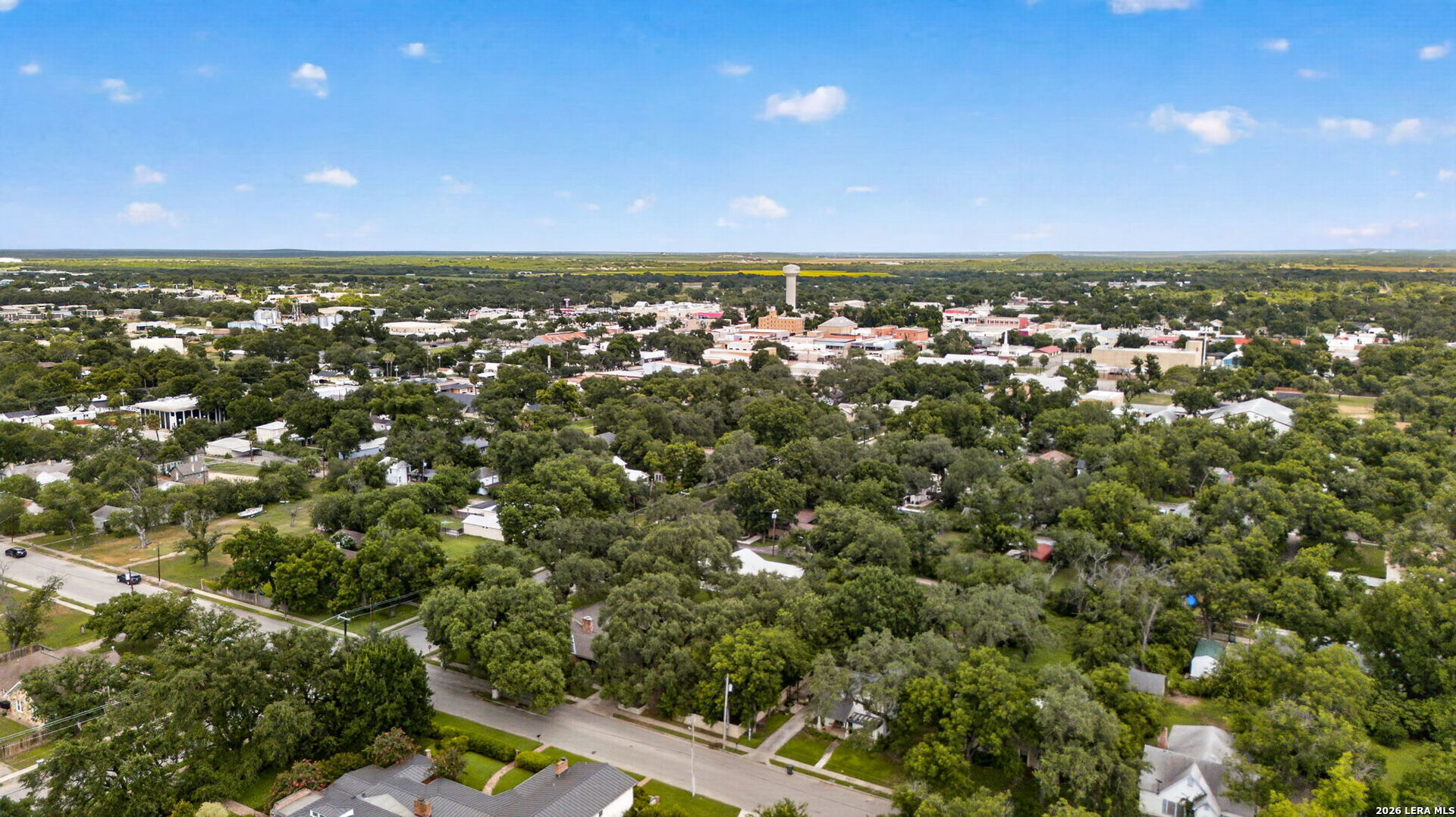 429 N High Street Uvalde TX 78801