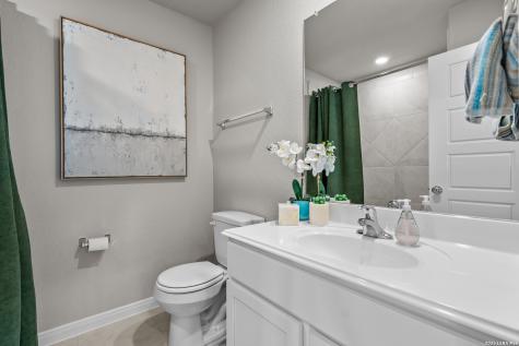 241 Gathering Drive San Antonio TX 78245