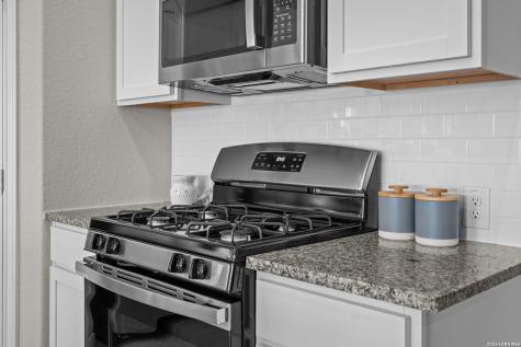 241 Gathering Drive San Antonio TX 78245
