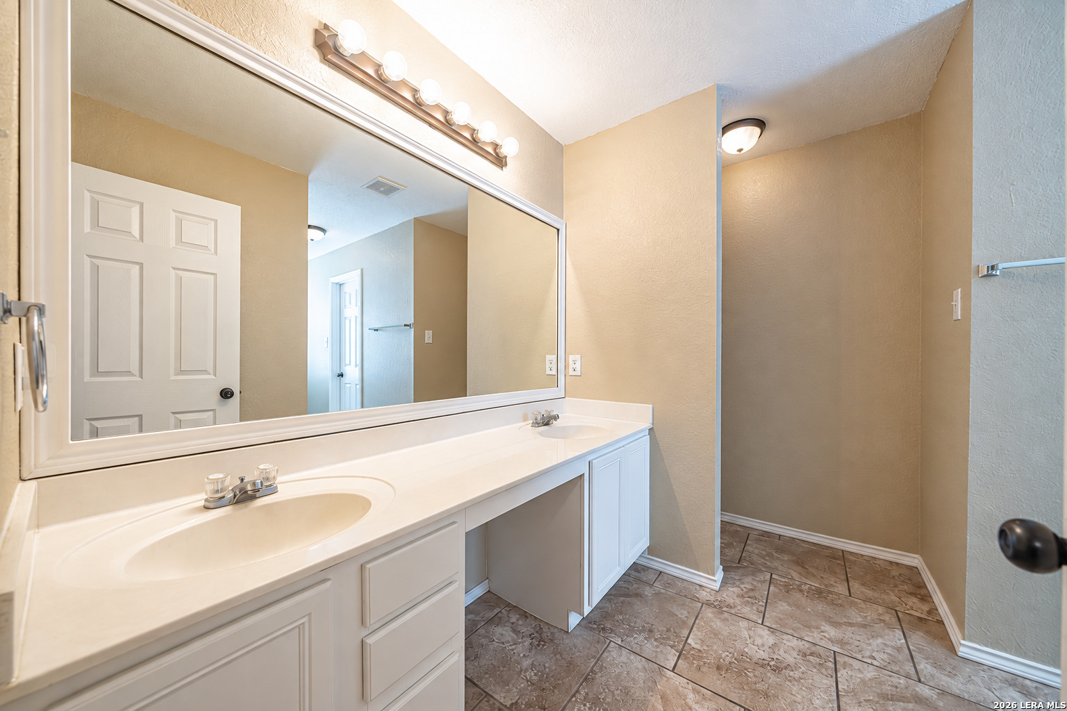 5714 Dhaka View San Antonio TX 78250
