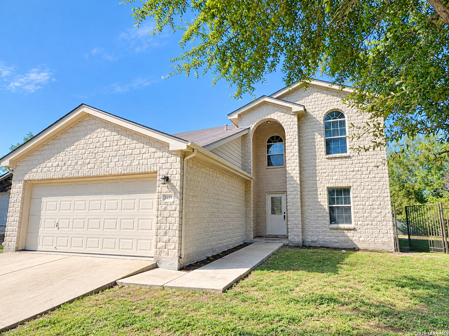 3695 Pebble Beach Schertz TX 78108