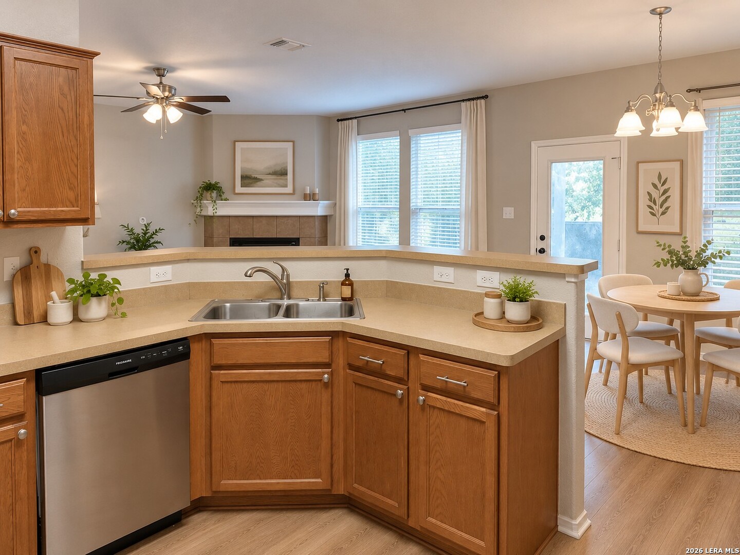 3695 Pebble Beach Schertz TX 78108