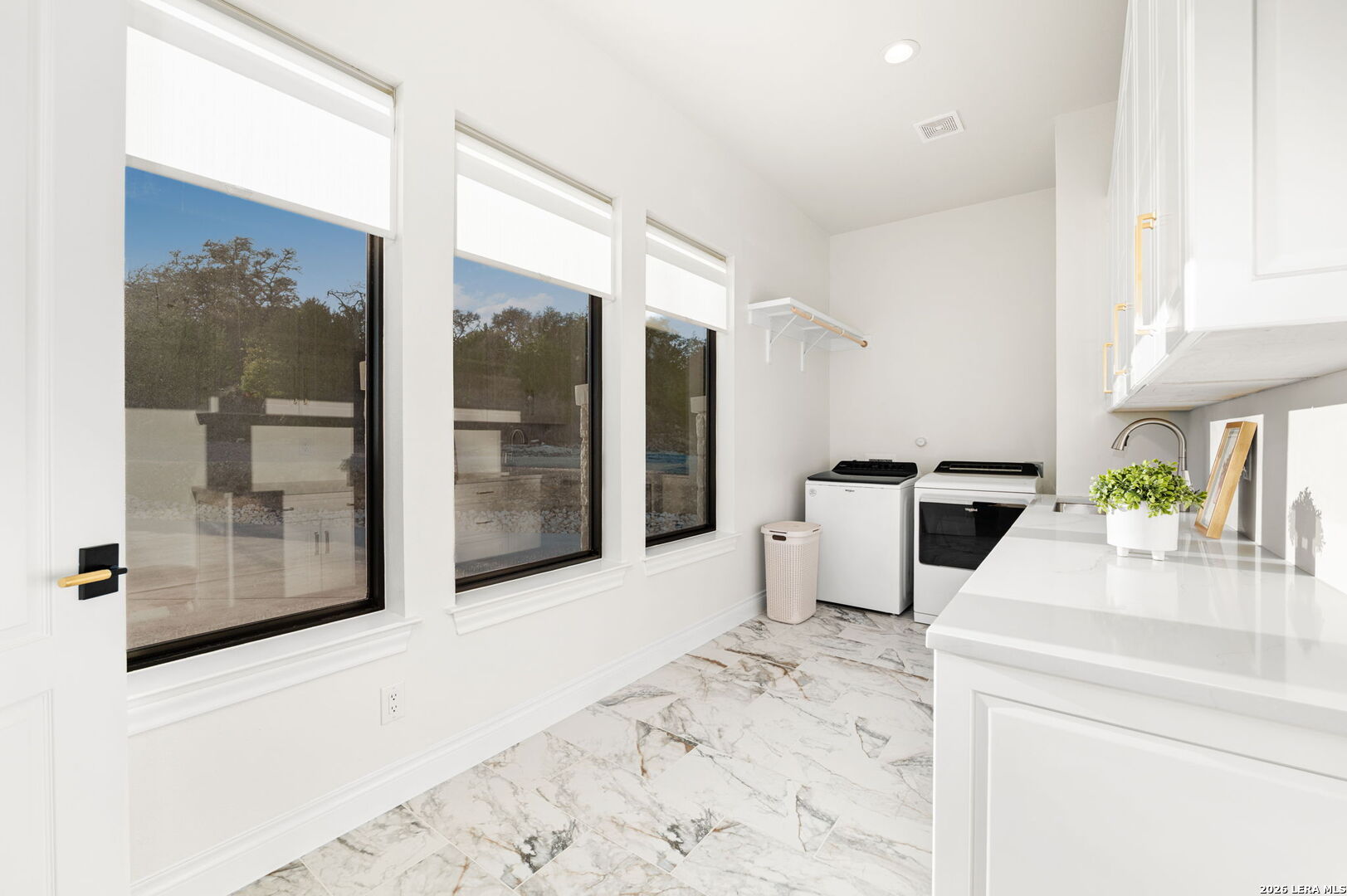 23706 High Garden San Antonio TX 78255