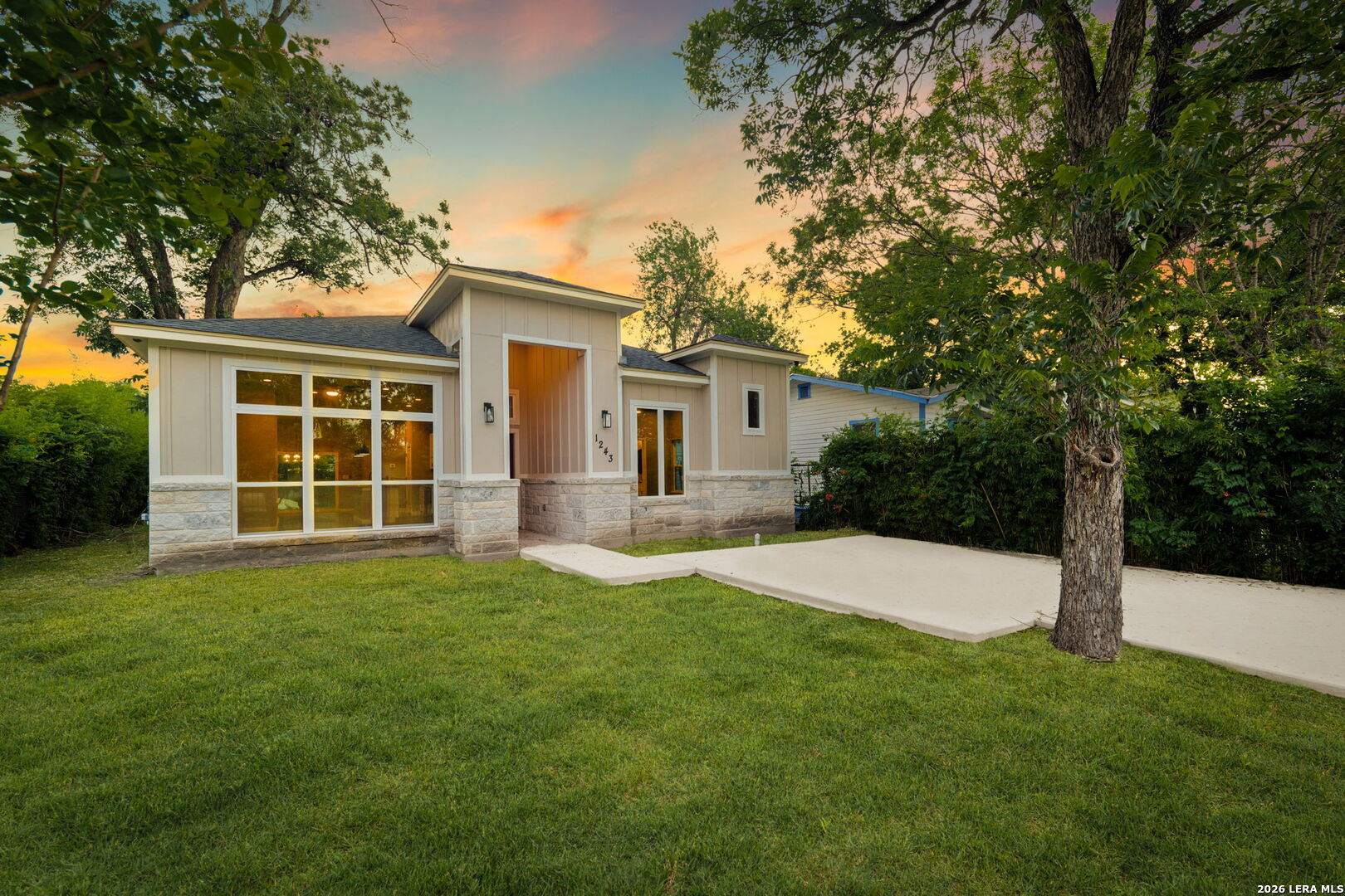 1243 W Harlan Avenue San Antonio TX 78211